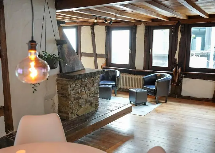 Charmante Fachwerk Mit Terrasse In Der Altstadt